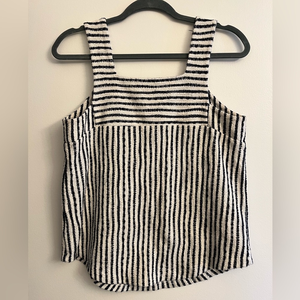 Lucky Brand Top - Picture 2 of 3